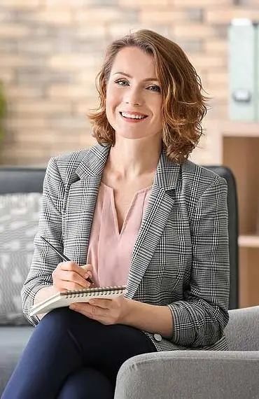 Dr. Ayşe Demir